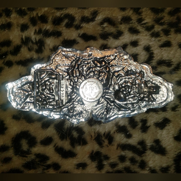 Vintage Famous Stars and Straps Large Flowers Roses Belt Buckle Hot Topic Barker - Picture 3 of 5